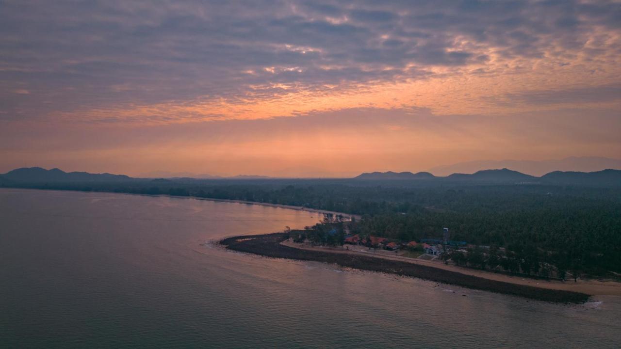 Rocky Point Resort Thap Sakae Exteriér fotografie