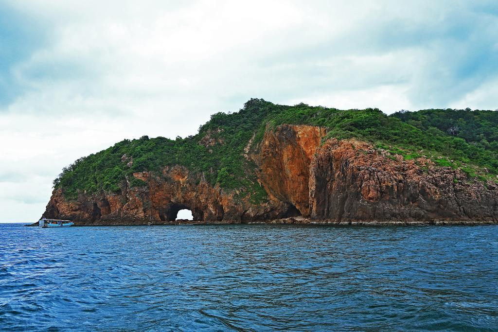 Rocky Point Resort Thap Sakae Exteriér fotografie